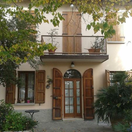 Sleep & Fly Bed & Breakfast Bologna Exterior foto